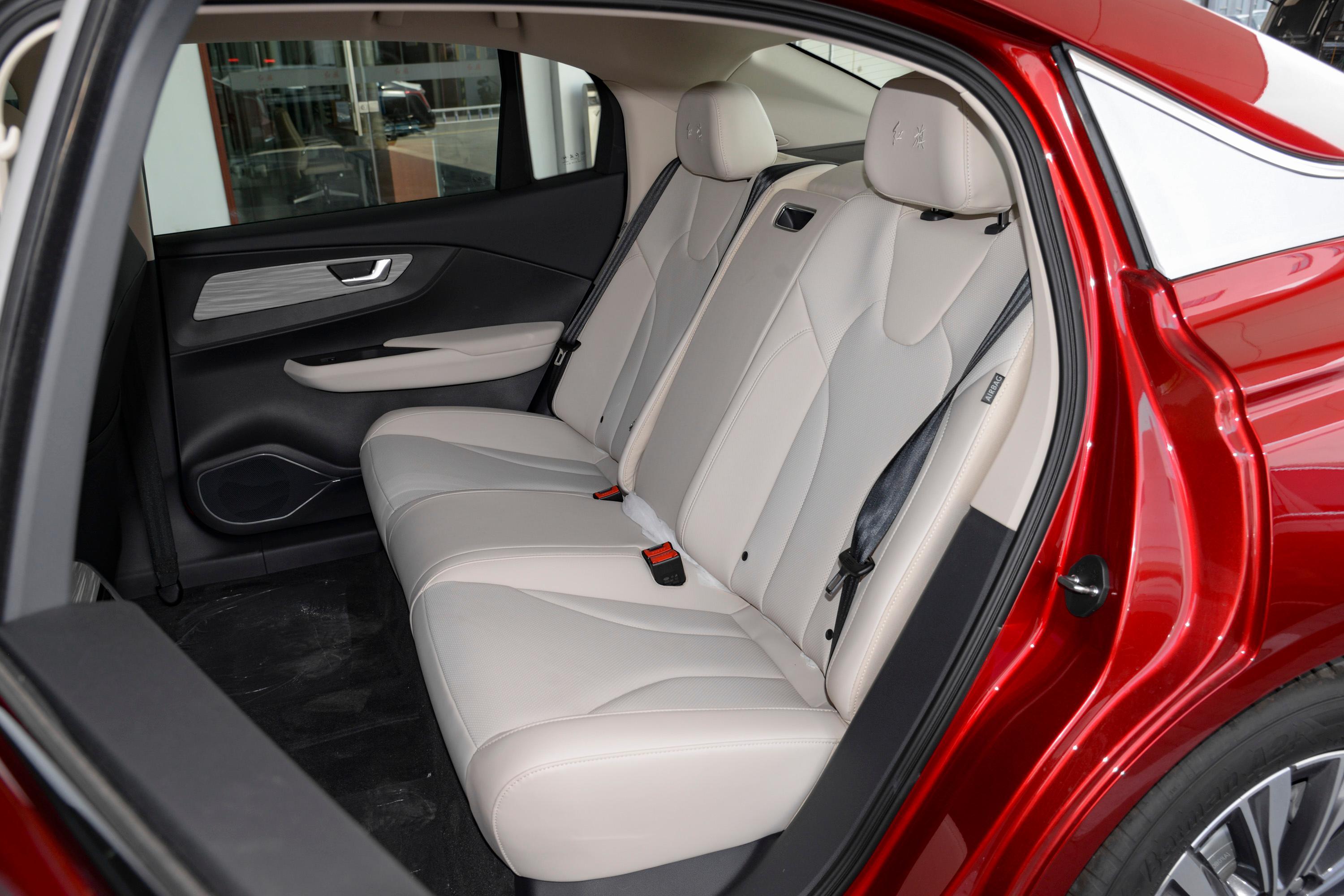 【2023款 红旗e-qm5 plus 620km汽车报价_图片_参数配置】-易车_三明