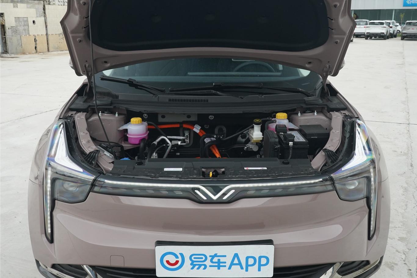 哪吒upro 智400 磷酸铁锂前舱整体
