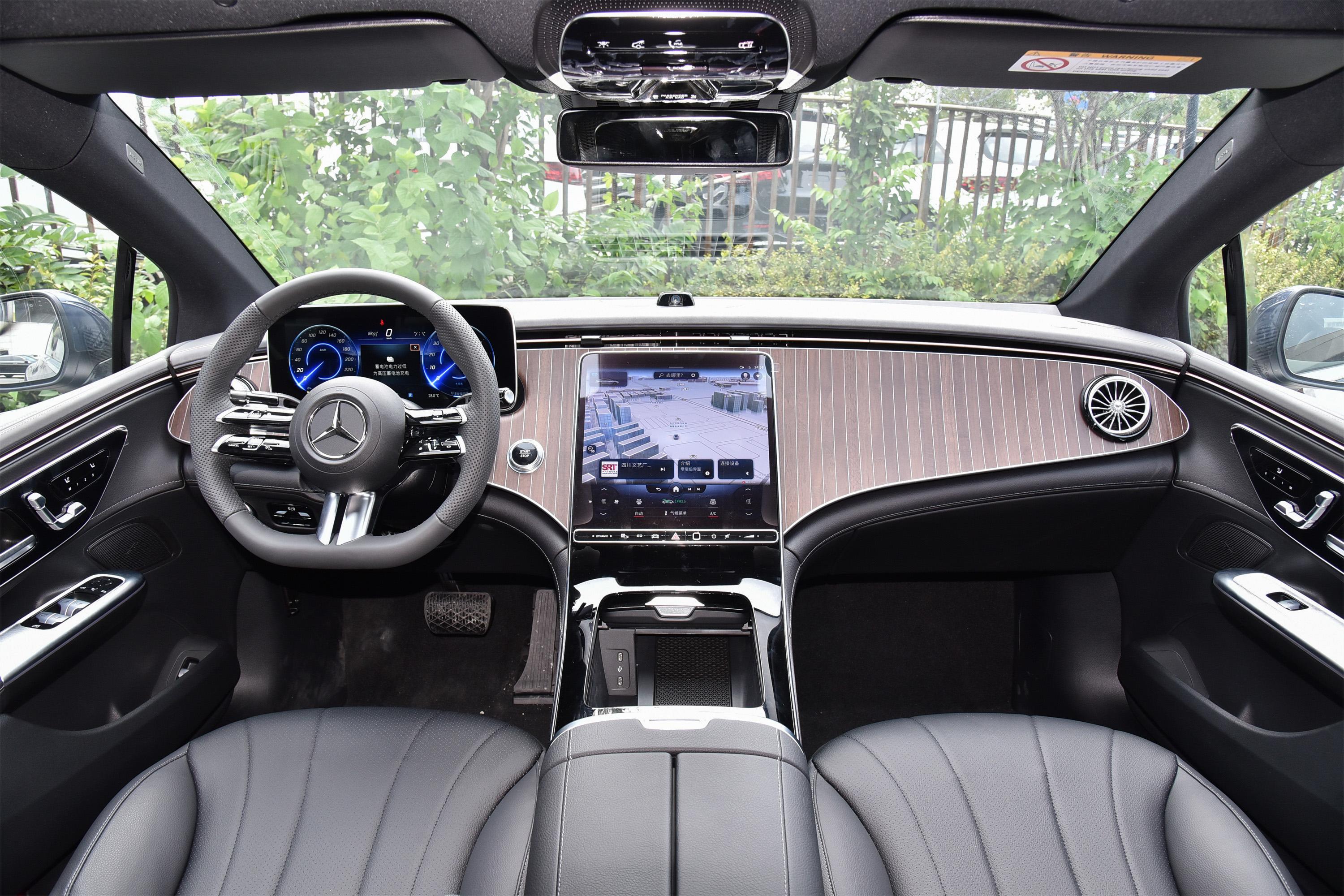 2022款 奔驰eqe eqe 350 先锋版内饰
