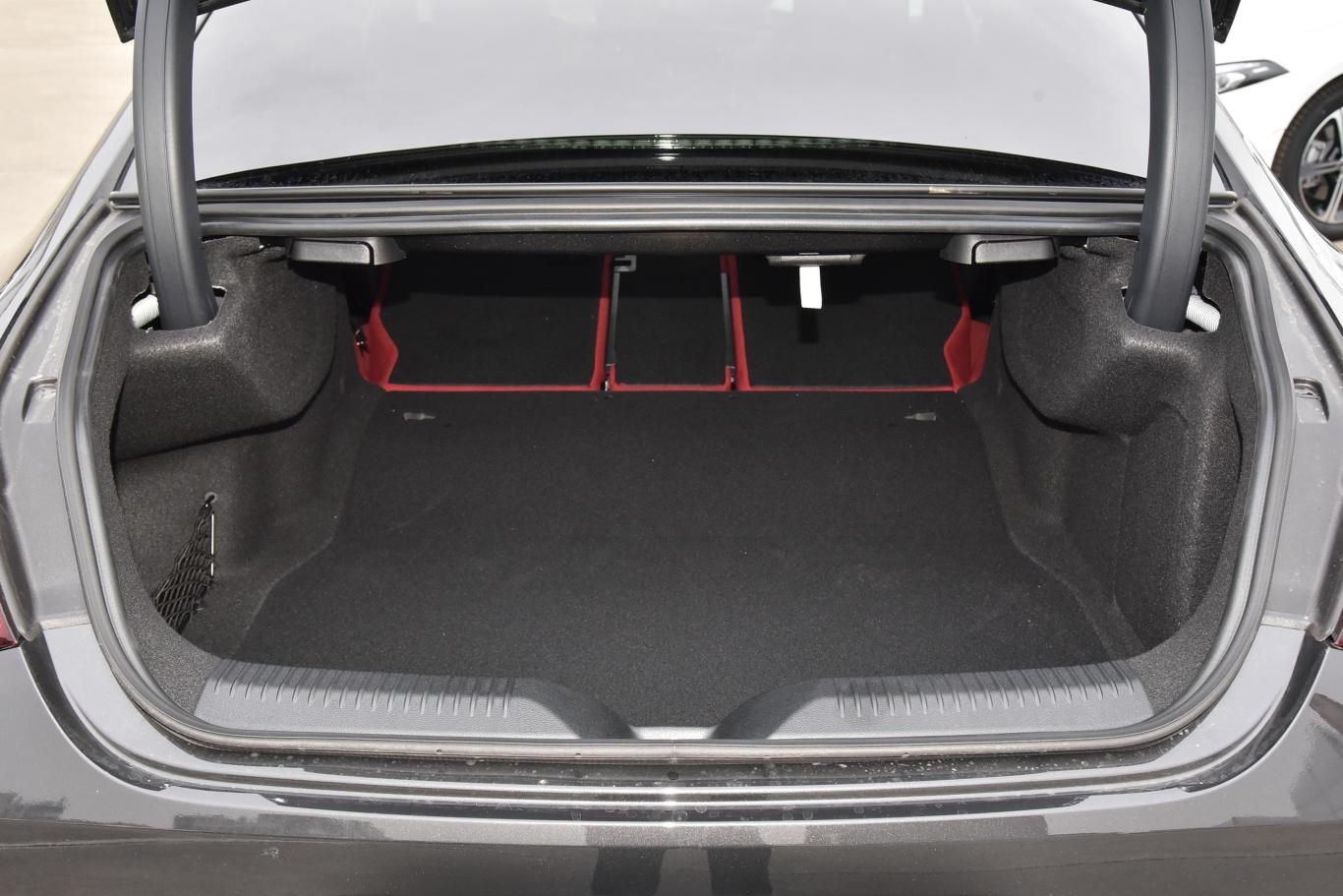 奔驰clscls 300 动感型两排全部放倒