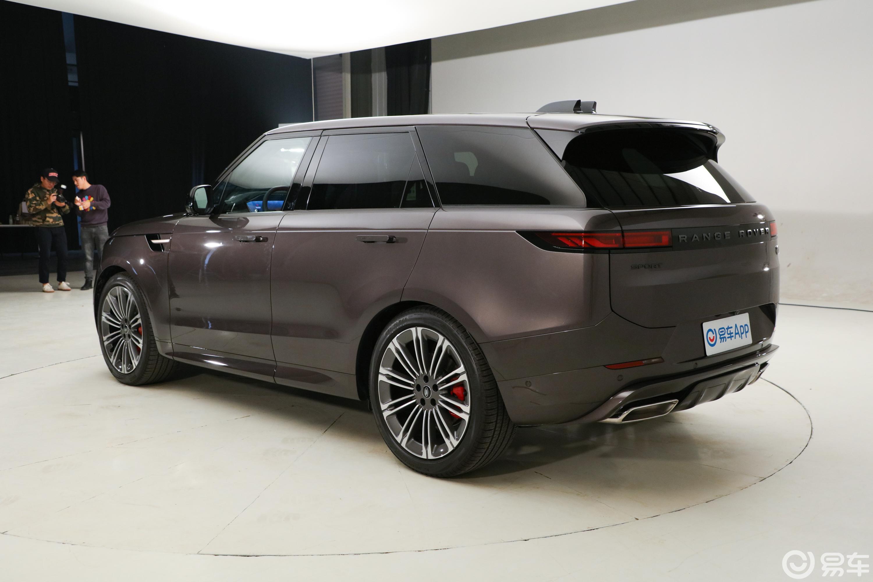 【揽胜运动版3.0T Dynamic HSE侧后45度车头向左水平图片-汽车图片大全】-易车