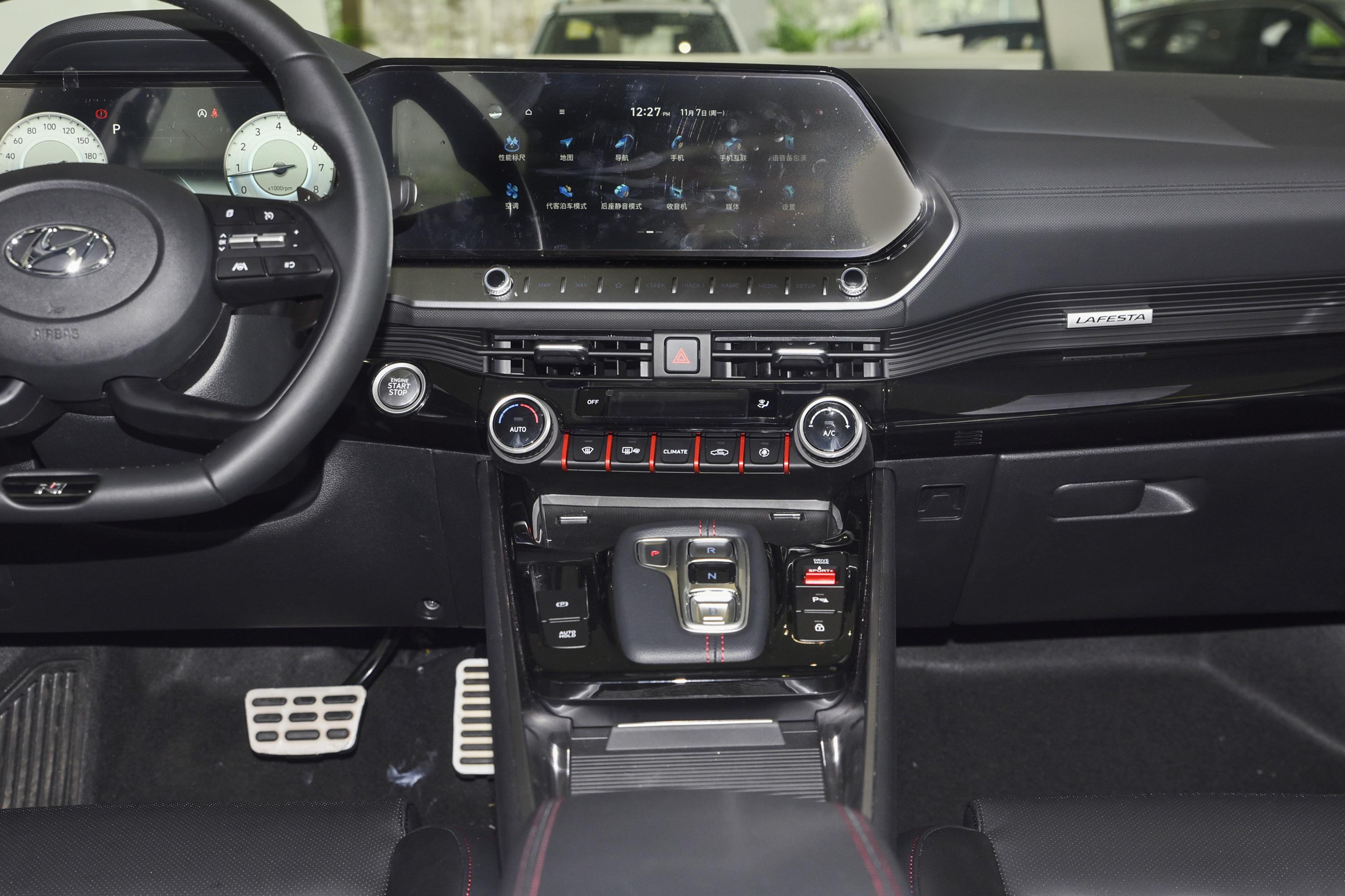 菲斯塔 270t 豪华版n line汽车报价_图片_参数配置】-易车_北京现代