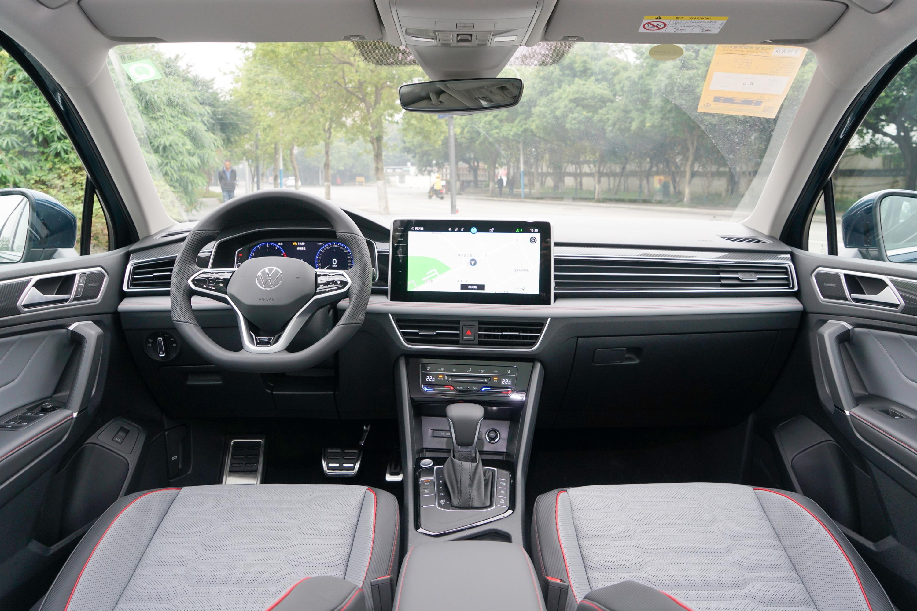 2023款 途观l 330tsi 两驱r-line旗舰版 5座内饰