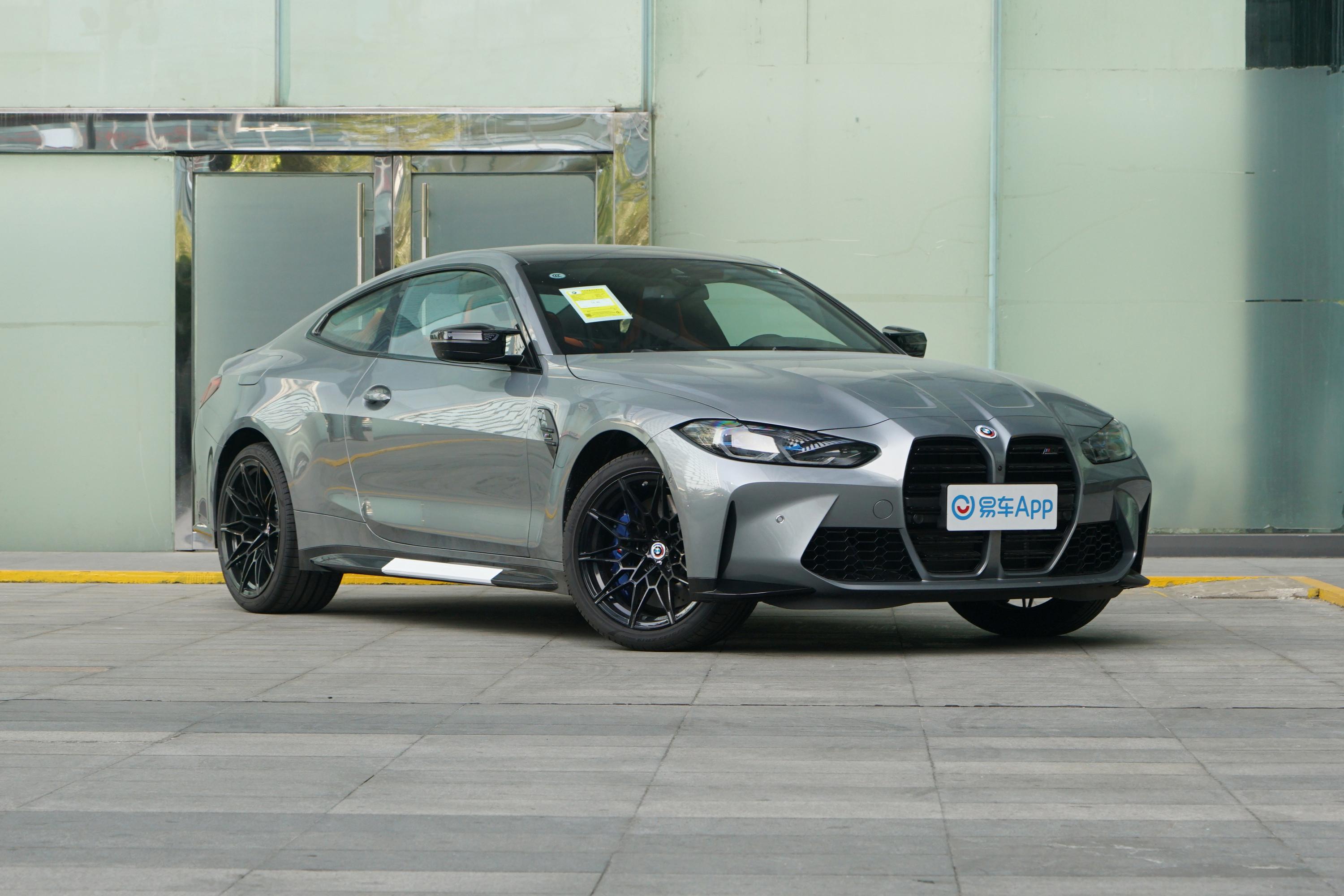 2022款 宝马m4 50周年版 m4 双门轿跑车 雷霆版外观