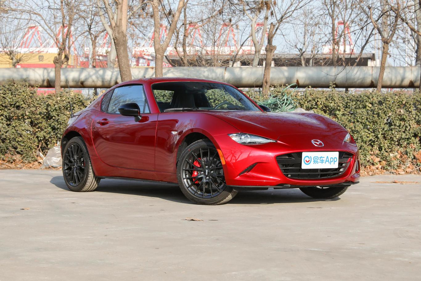 马自达mx-5miata rf 硬顶敞篷车 顶配版