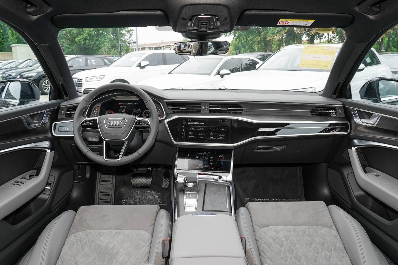 【奥迪A6L改款 45 TFSI quattro 臻选动感型内饰全景正拍图片-汽车图片大全】-易车