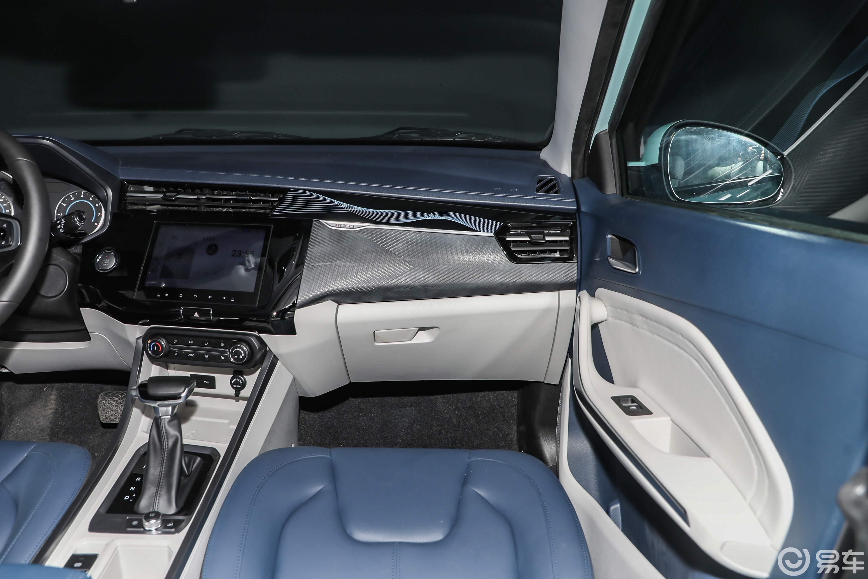 【瑞虎3x1.5L CVT时尚版副驾驶位区域图片-汽车图片大全】-易车