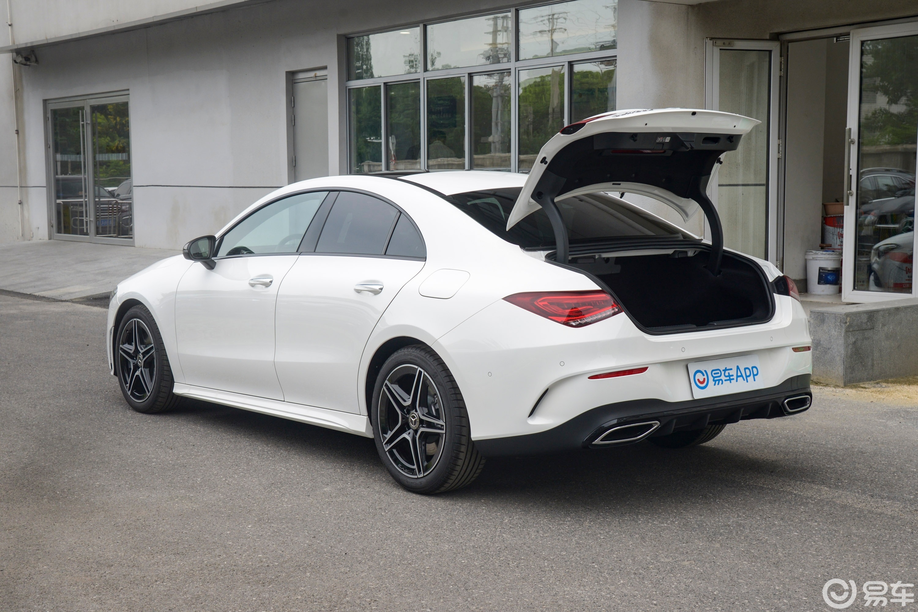 Cla260 【奔驰CLA级改款 CLA 260 4MATIC后备厢开启45度侧拍图片-汽车图片大全】-易车