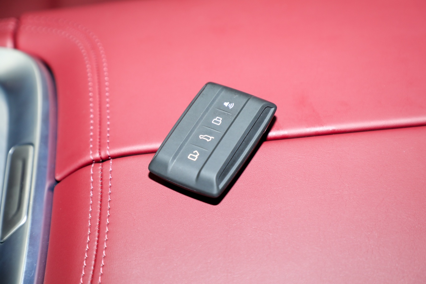 【坦克700新能源3.0t hi4-t 极境版钥匙正面图片-汽车图片大全】-易车