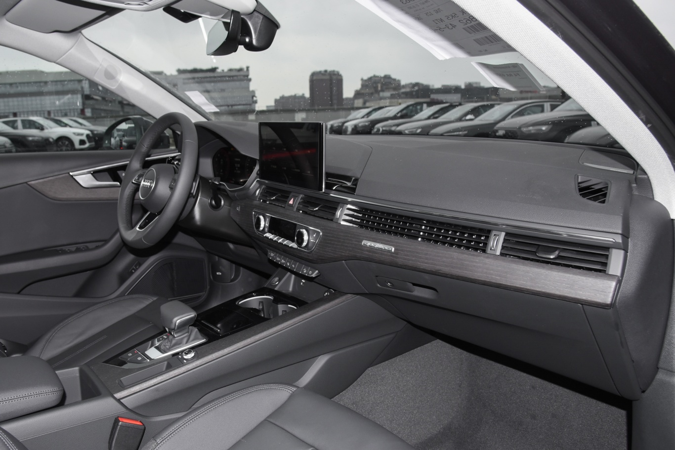 【奥迪A4(进口)allroad quattro内饰全景副驾方向图片-汽车图片大全】-易车
