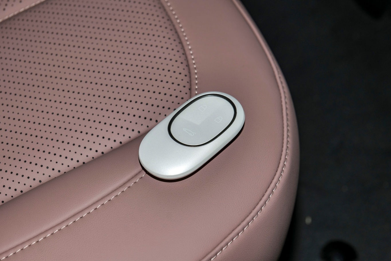 【蔚来ec6495km 75kwh钥匙正面图片-汽车图片大全】-易车