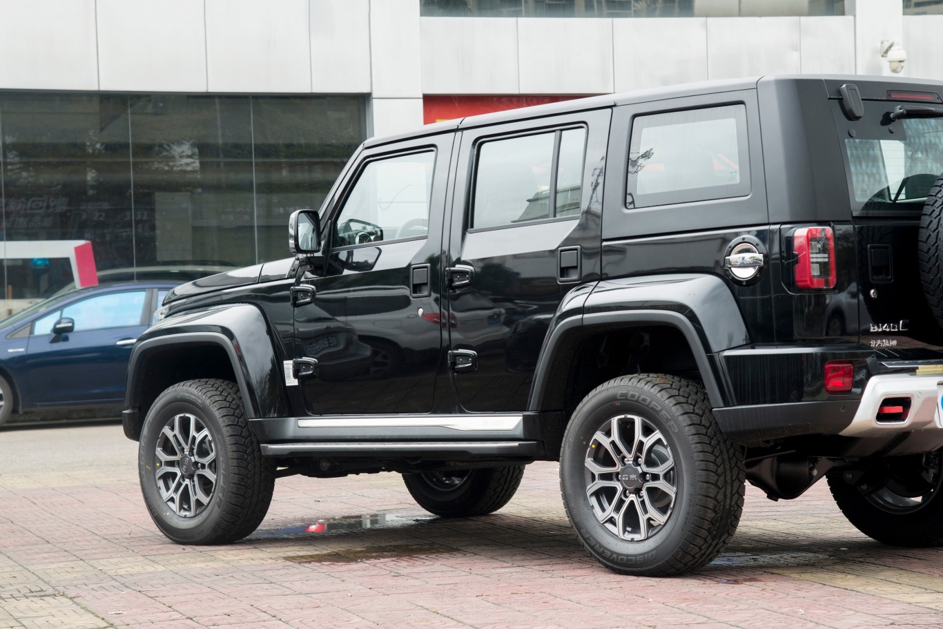 北京越野bj40城市猎人版 2.0t 荣耀版 汽油外观细节