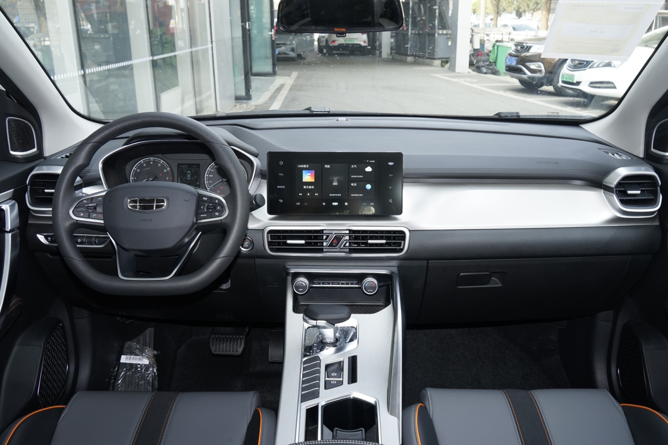 缤越1.5t 双离合龙腾版中控台整体