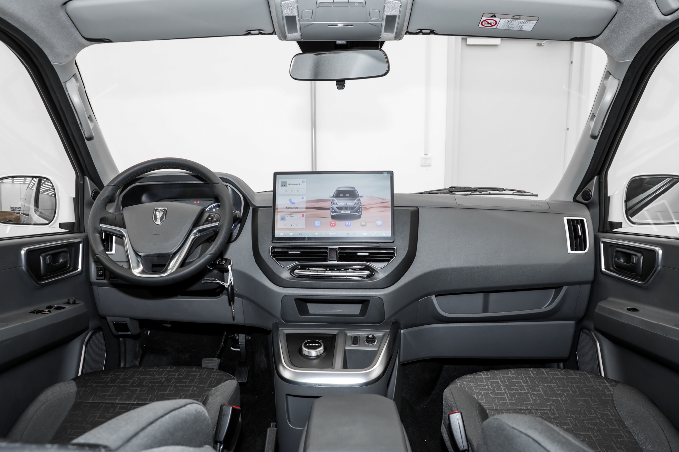 【金杯海狮王EV330km 悦享型高顶 宁德53.58kW 9座内饰全景正拍图片-汽车图片大全】-易车
