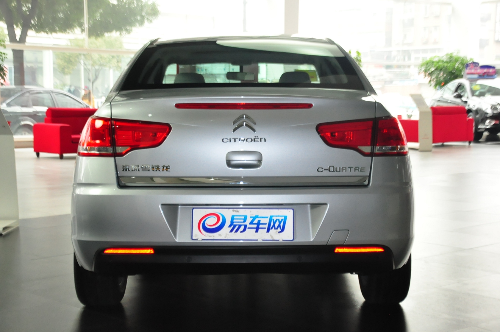 仅仅打次防守仗 实拍解析新世嘉三厢