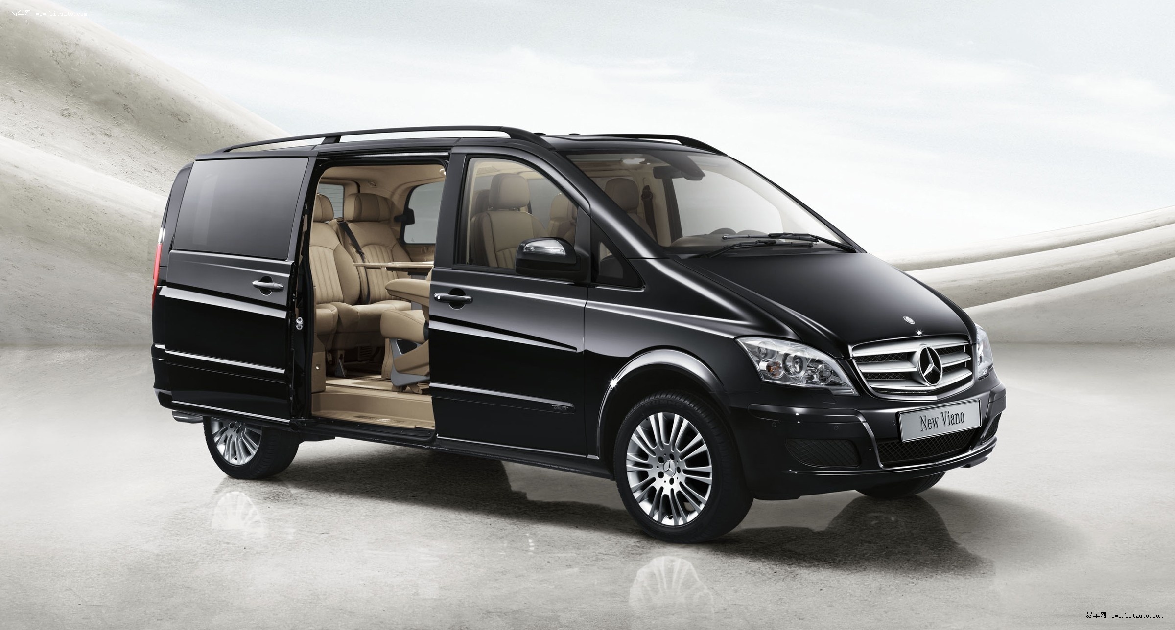 福建奔驰唯雅诺皓驰版售67.9万 有现车