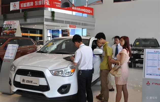 2014年5月24日下午14点,全新帕杰罗劲畅行政版在孟关汽车城贵州中菱4s