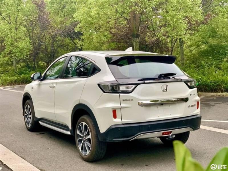 好看,也非常满意5分评分:要问为何选择这款车,之前朋友开的本田xnv,开