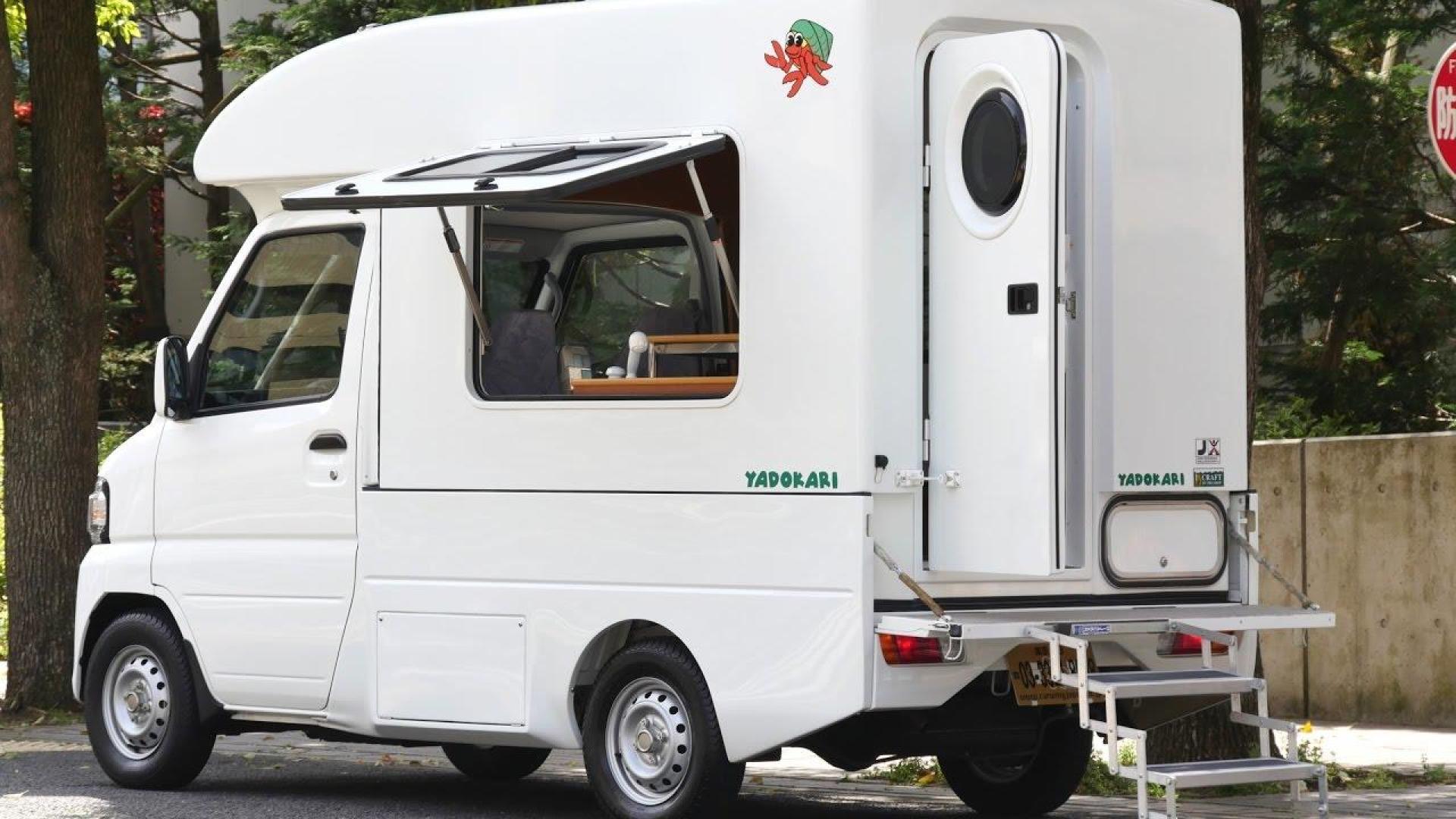 小伙把微卡爆改成房车,实在不简单