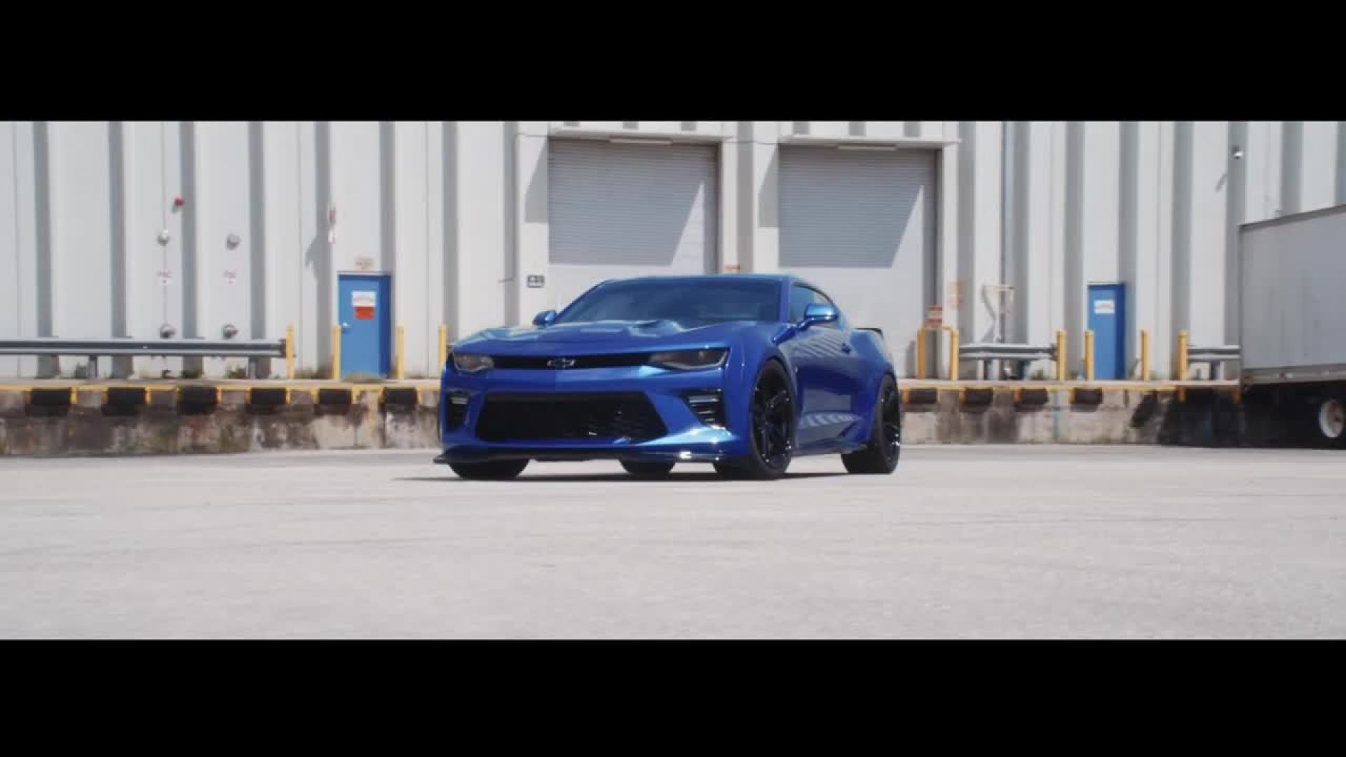 霸气值提升 实拍改装版科迈罗ss