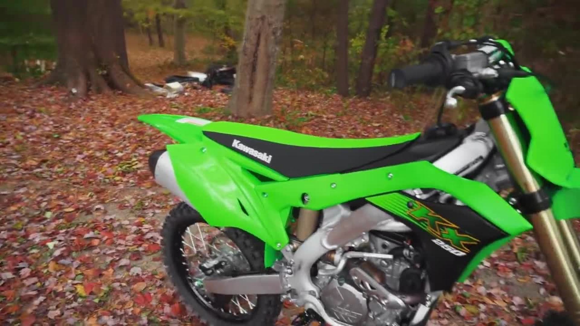 买了一个全新的2020年川崎kx250f!