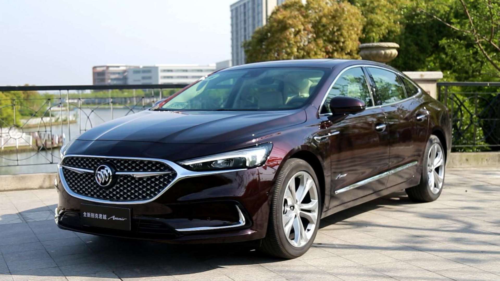 试驾君越avenir配2.0t加可变缸技术,兼具豪华与运动