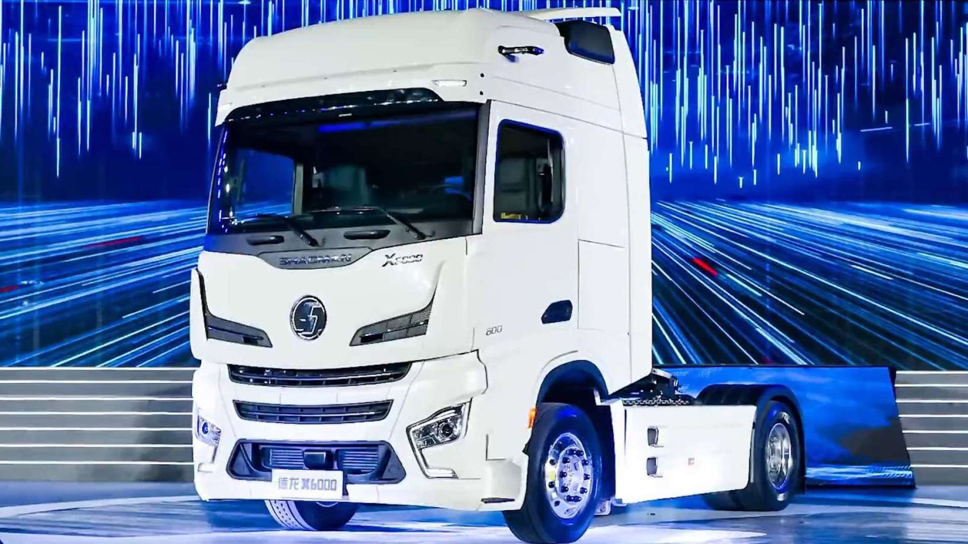 劲爆了!《车利给》之陕汽德龙x6000成功上市