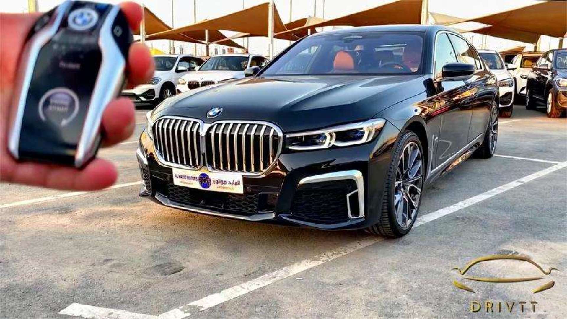 2020款宝马730li按下钥匙,全面了解实车,才知道啥叫帅气!