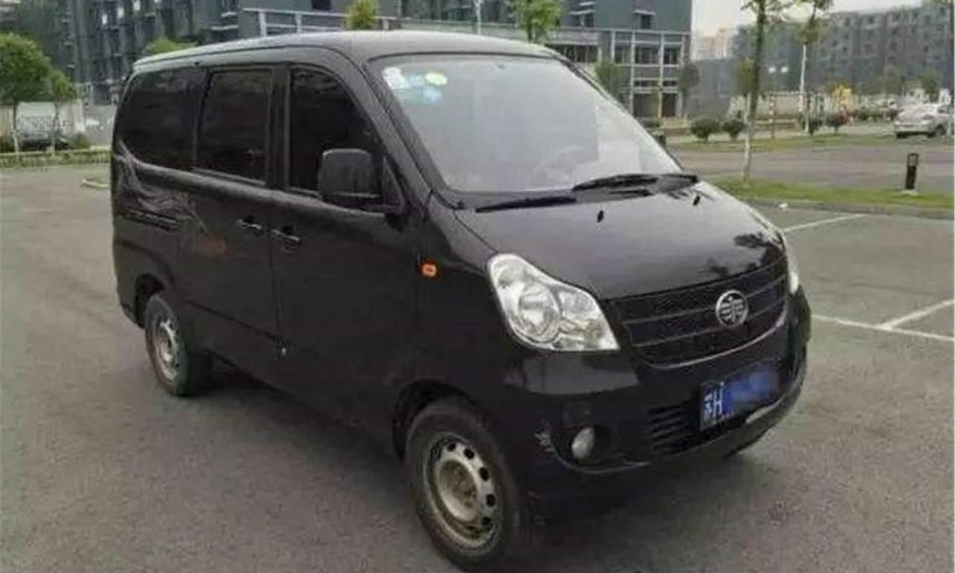 为啥没有黑色的面包车?车企:造出来你也不敢买,别给自己惹麻烦