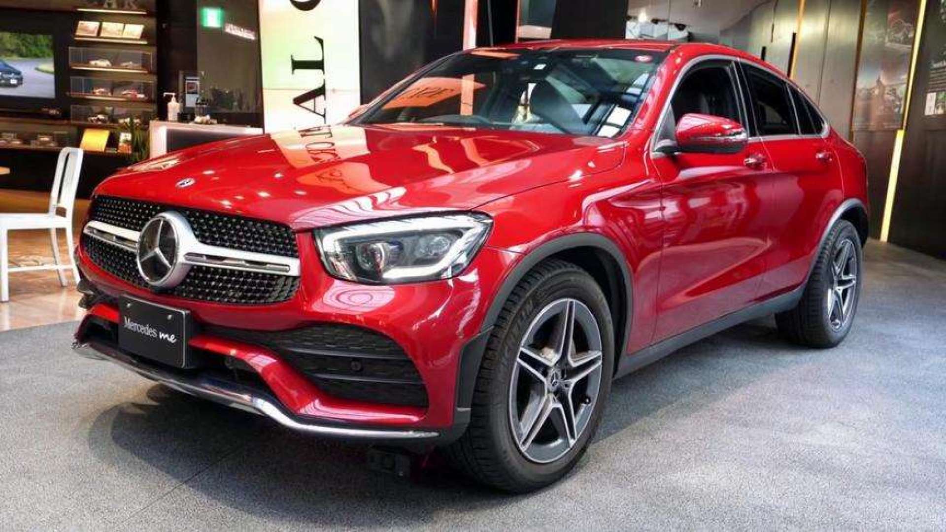 高清实拍2020款奔驰glc220 4matic,颜值太帅!