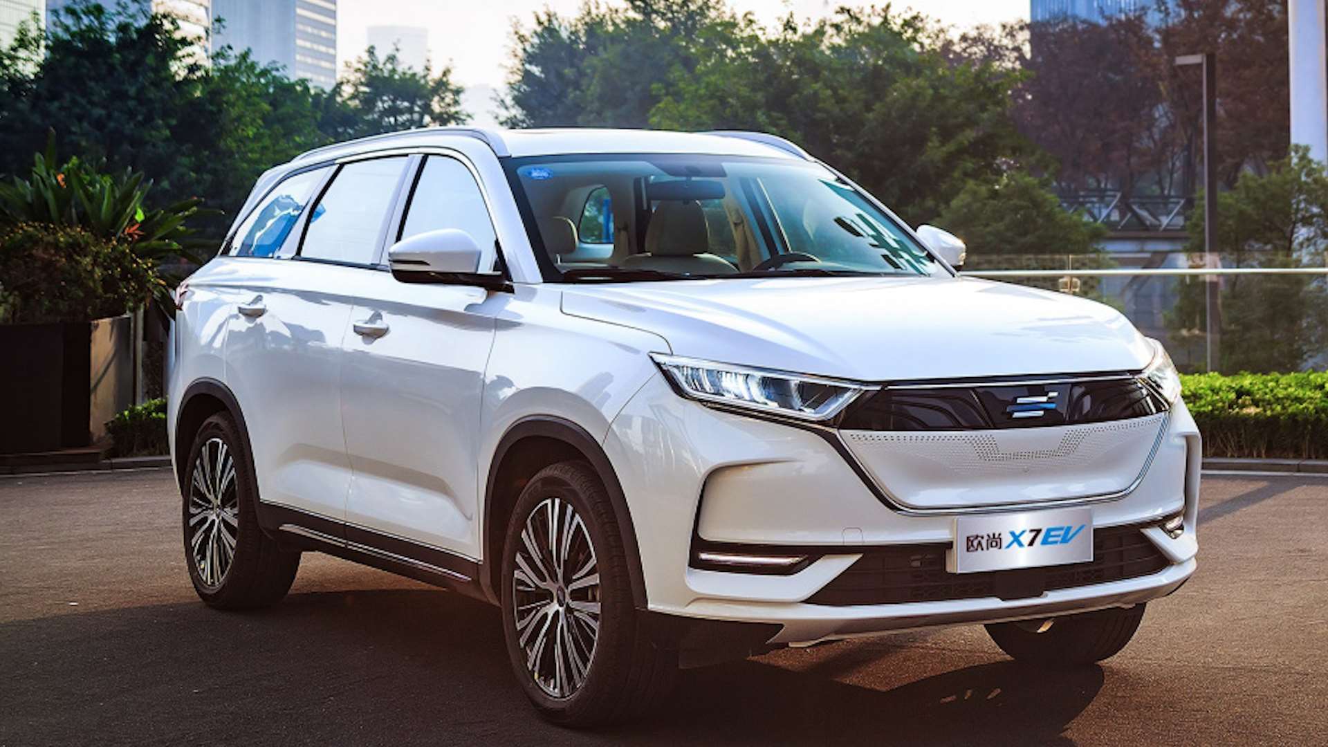 长安欧尚x7 ev将第二季度上市 续航达405km