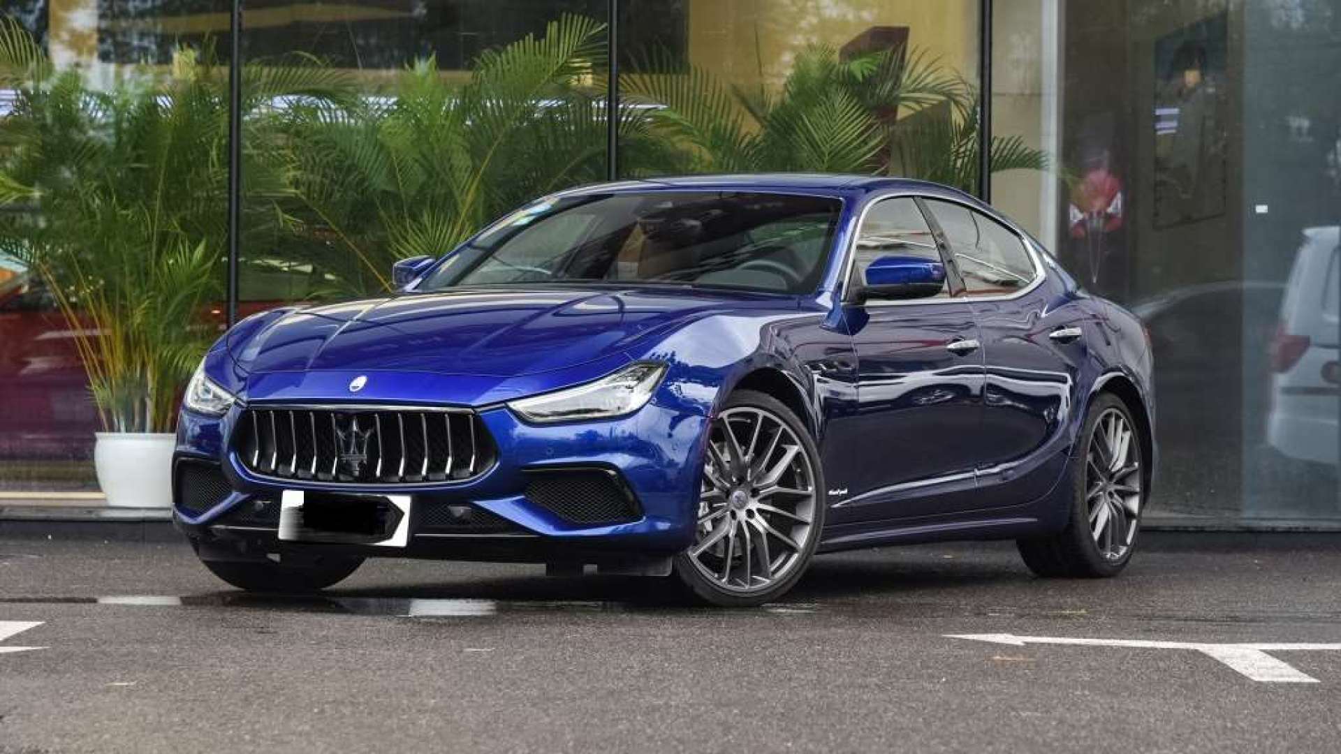 经常被吐槽的玛莎拉蒂吉博力官降十几万,网友纷纷表示想当渣男