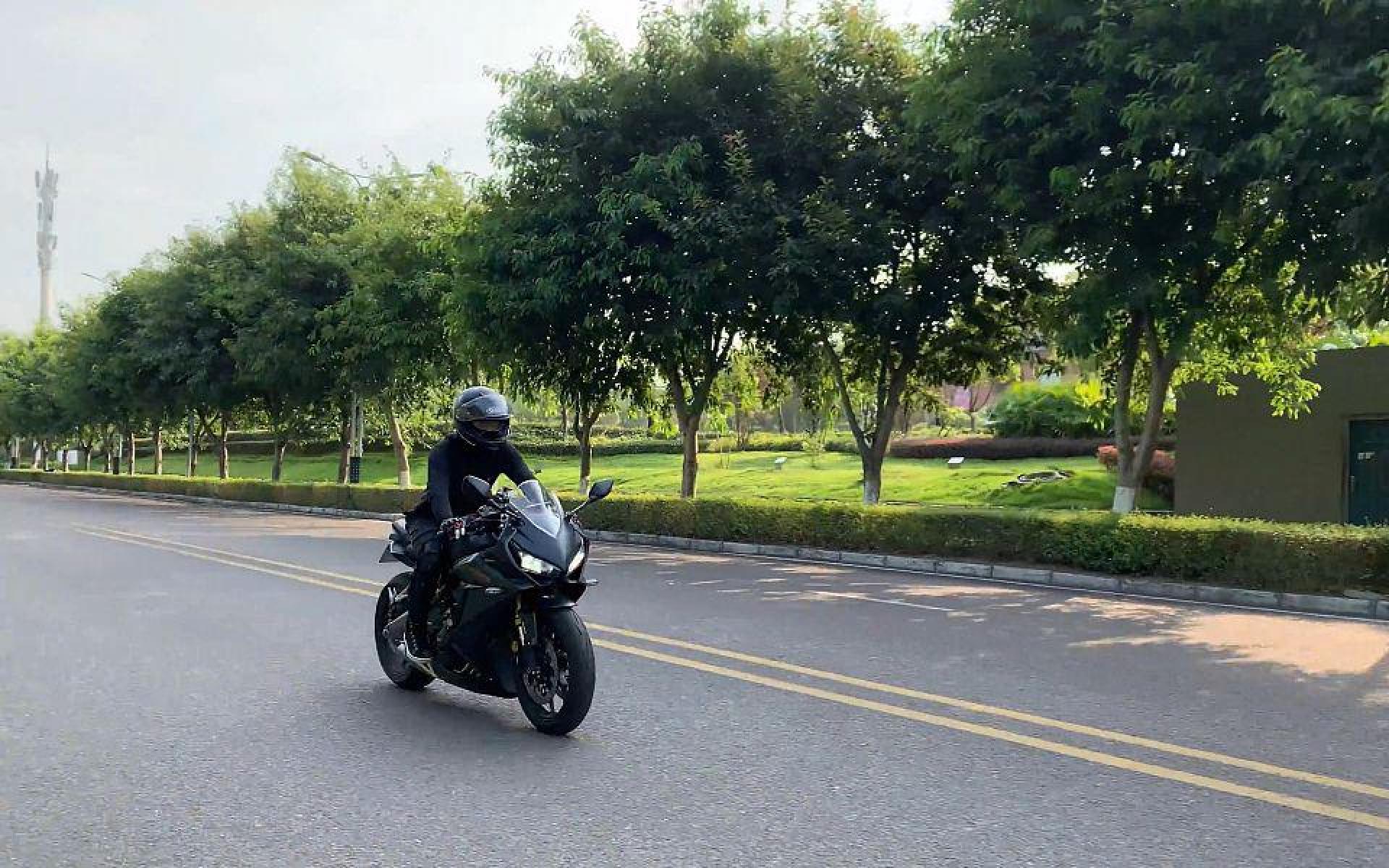 【短片】cbr650r骑起来第三视角是什么样,尾巴好难看